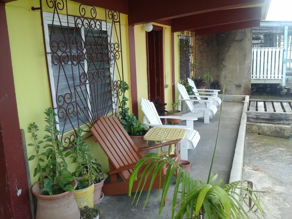 בליז סיטי Belcove Hotel & Guesthouse מראה חיצוני תמונה